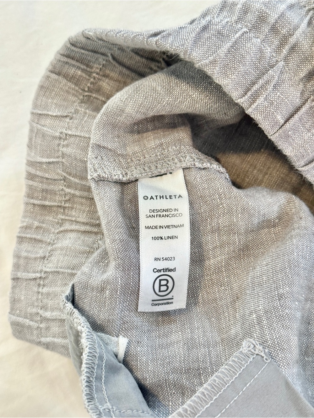 Athleta Gray Linen Drawstring Shorts | Size 6 - Picture 4 of 5